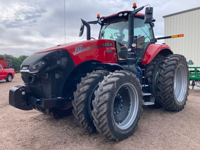 Image of Case IH Magnum 310 equipment image 1