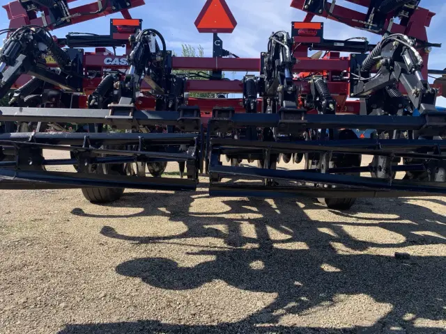 Image of Case IH Ecolo-Tiger 875 equipment image 2