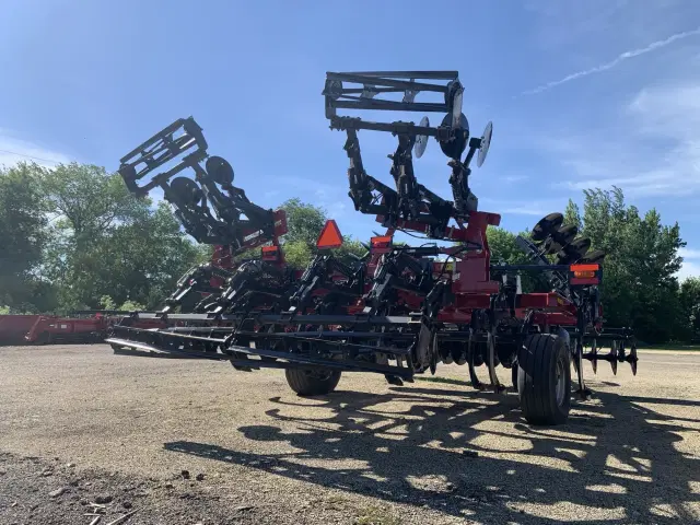 Image of Case IH Ecolo-Tiger 875 equipment image 4