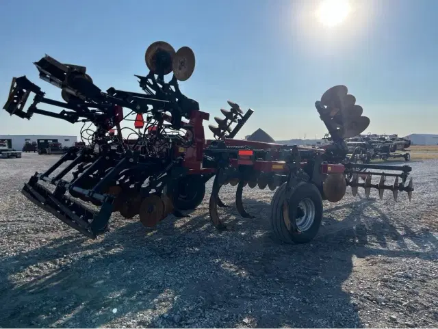 Image of Case IH Ecolo-Tiger 875 equipment image 4