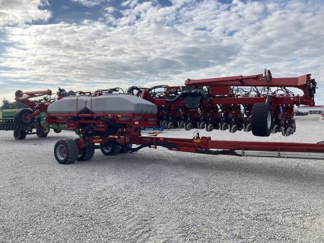 Image of Case IH 2140 equipment image 1