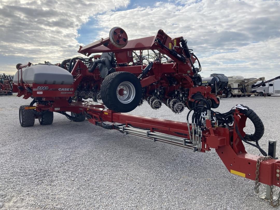 Image of Case IH 2140 Primary image