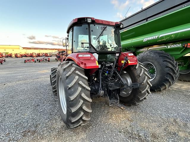 Image of Case IH Farmall 100C equipment image 2