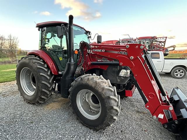 Image of Case IH Farmall 100C equipment image 4