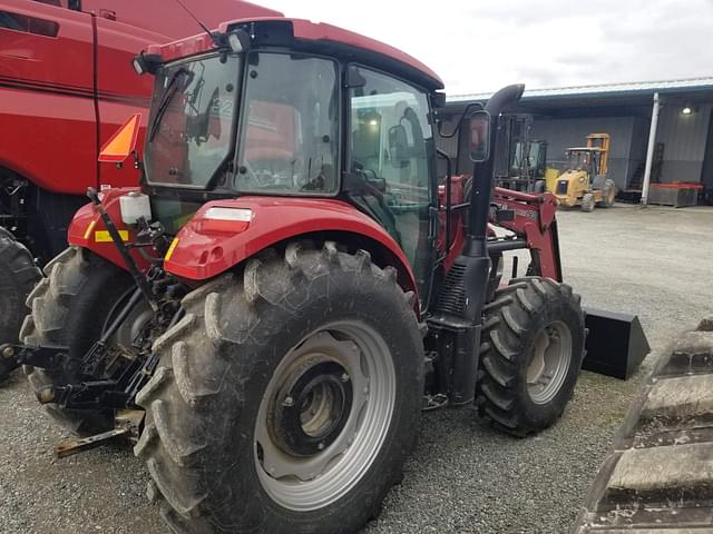 Image of Case IH Farmall 120C equipment image 2