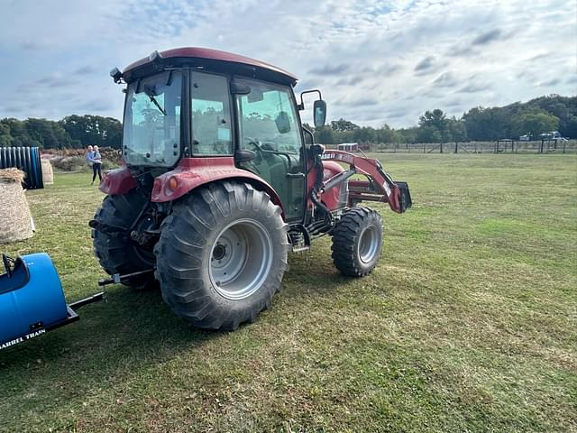 Image of Case IH Farmall 55C equipment image 4