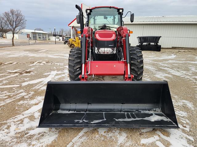 Image of Case IH Farmall 100C equipment image 4