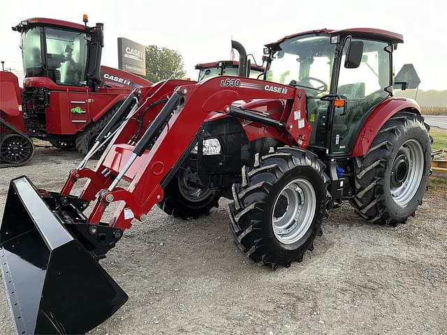 Image of Case IH Farmall 100C equipment image 1