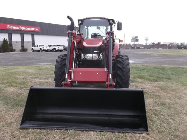 Image of Case IH Farmall 100C equipment image 2