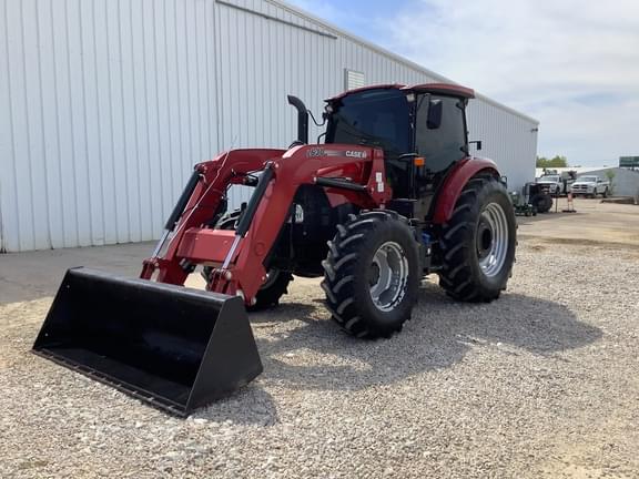 Image of Case IH Farmall 100C equipment image 4