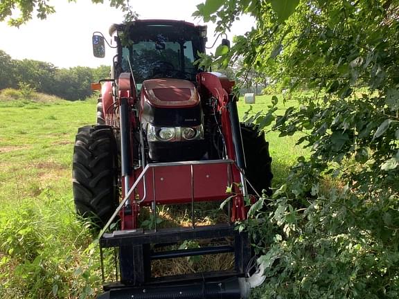 Image of Case IH Farmall 100C equipment image 2