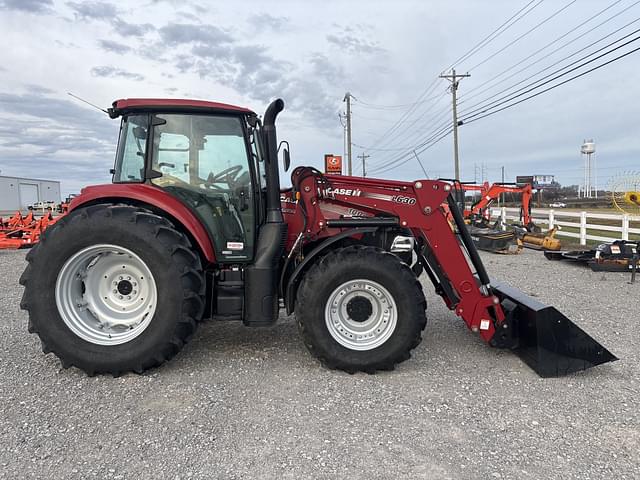 Image of Case IH Farmall 100C equipment image 1