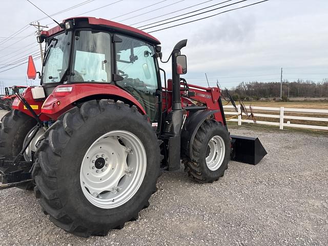 Image of Case IH Farmall 100C equipment image 2