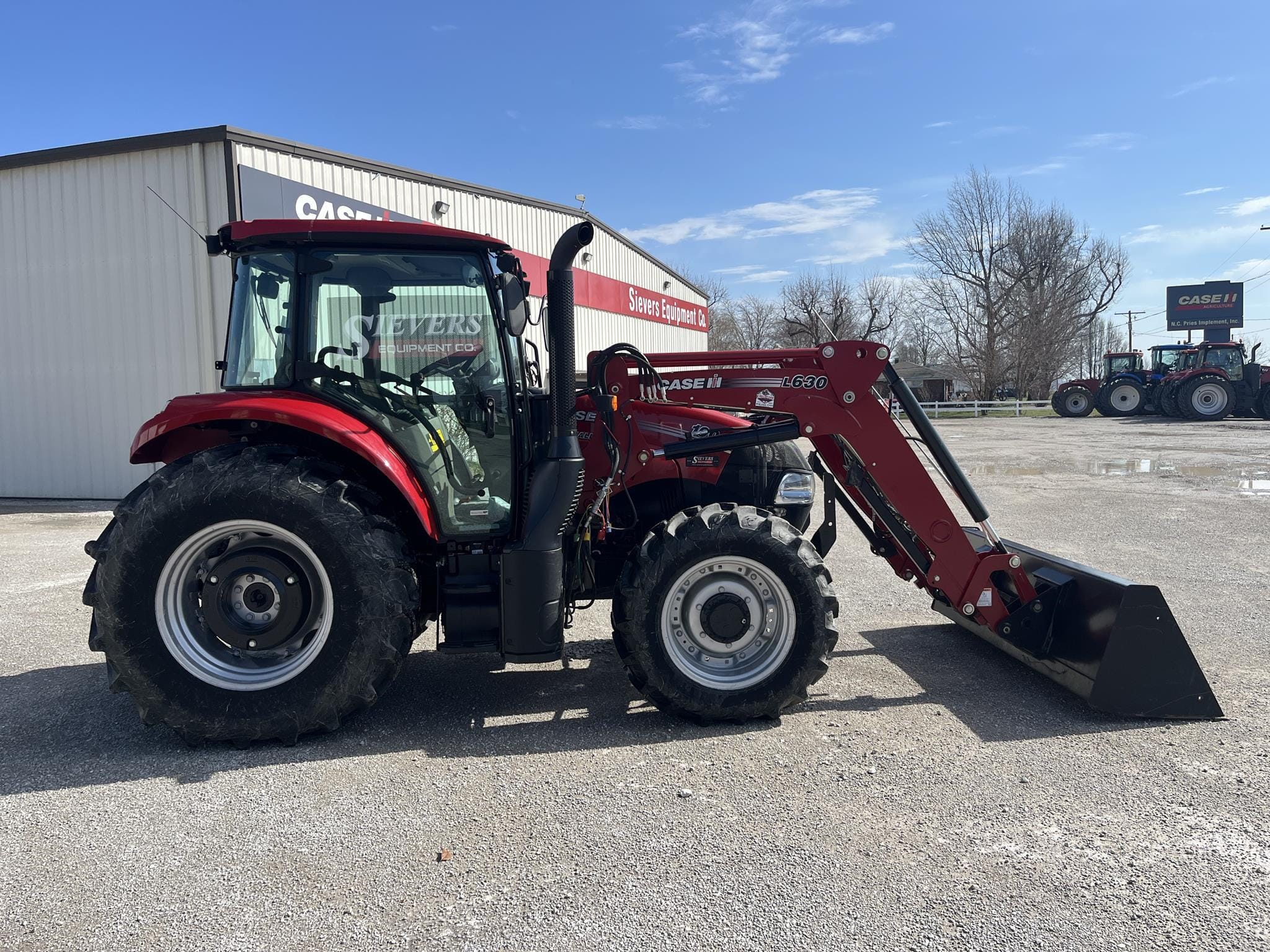 2021 Case IH Farmall 100C Image