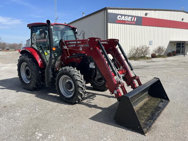 Image of Case IH Farmall 100C equipment image 1