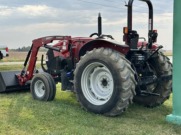 Image of Case IH Farmall 105A equipment image 4