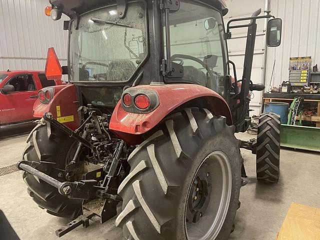 Image of Case IH Farmall 105A equipment image 2