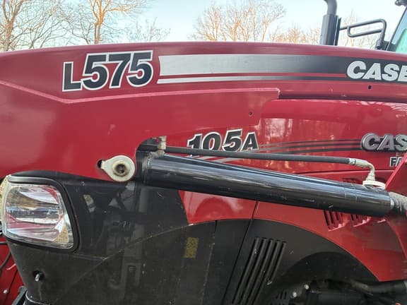 Image of Case IH Farmall 105A equipment image 1