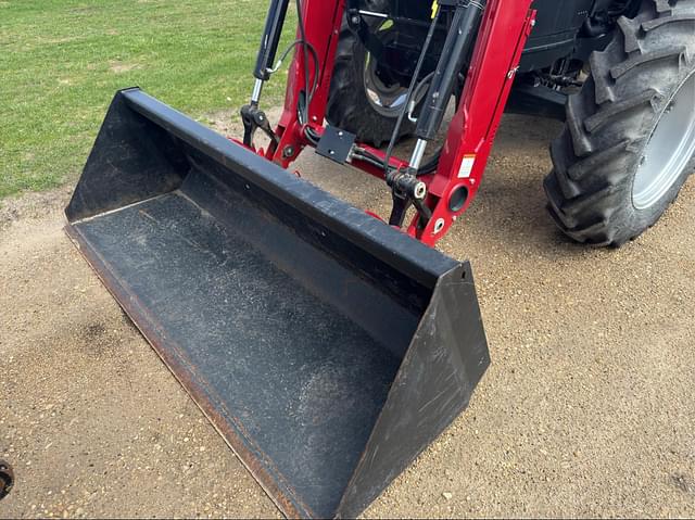 Image of Case IH Farmall 105A equipment image 1