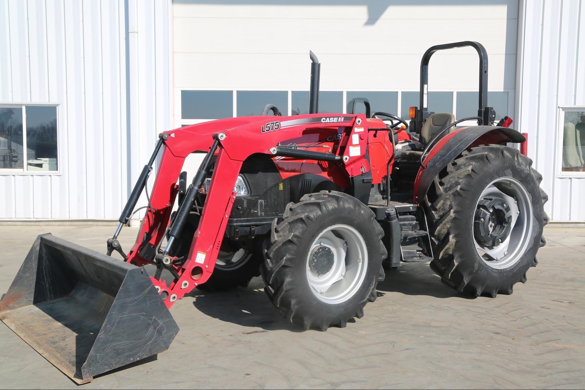 2021 Case IH Farmall 105A Equipment Image0