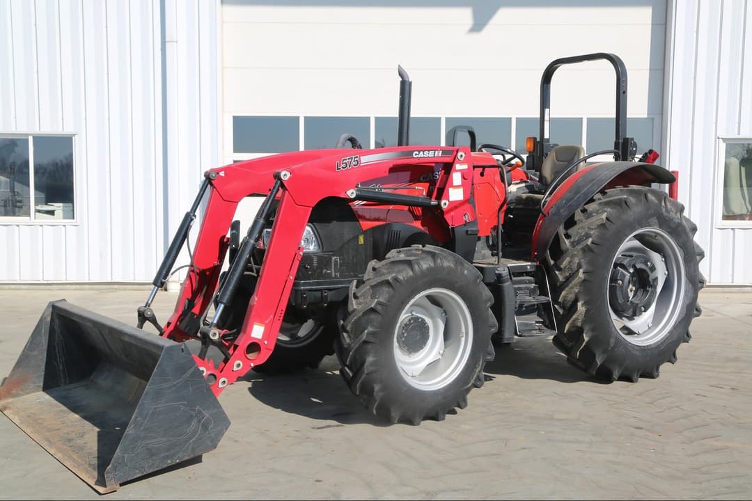 Image of Case IH Farmall 105A Primary image