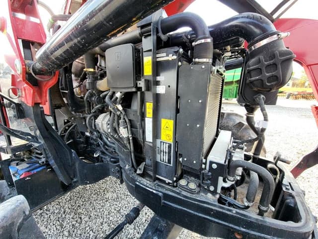 Image of Case IH Farmall 105A equipment image 3