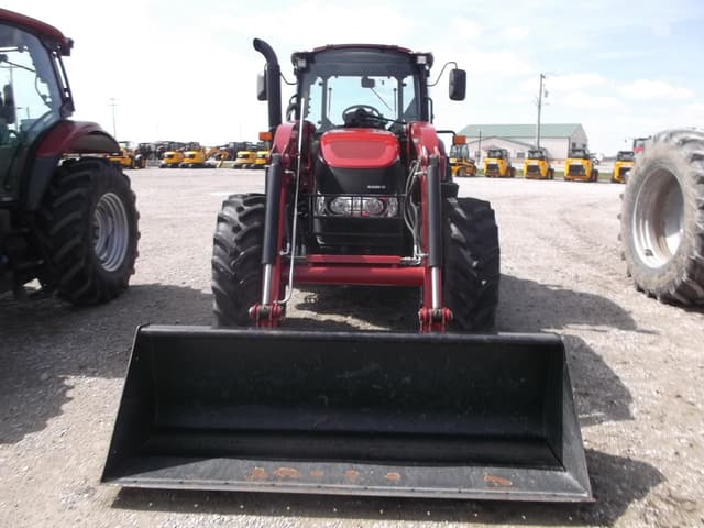 Image of Case IH Farmall 110C equipment image 1