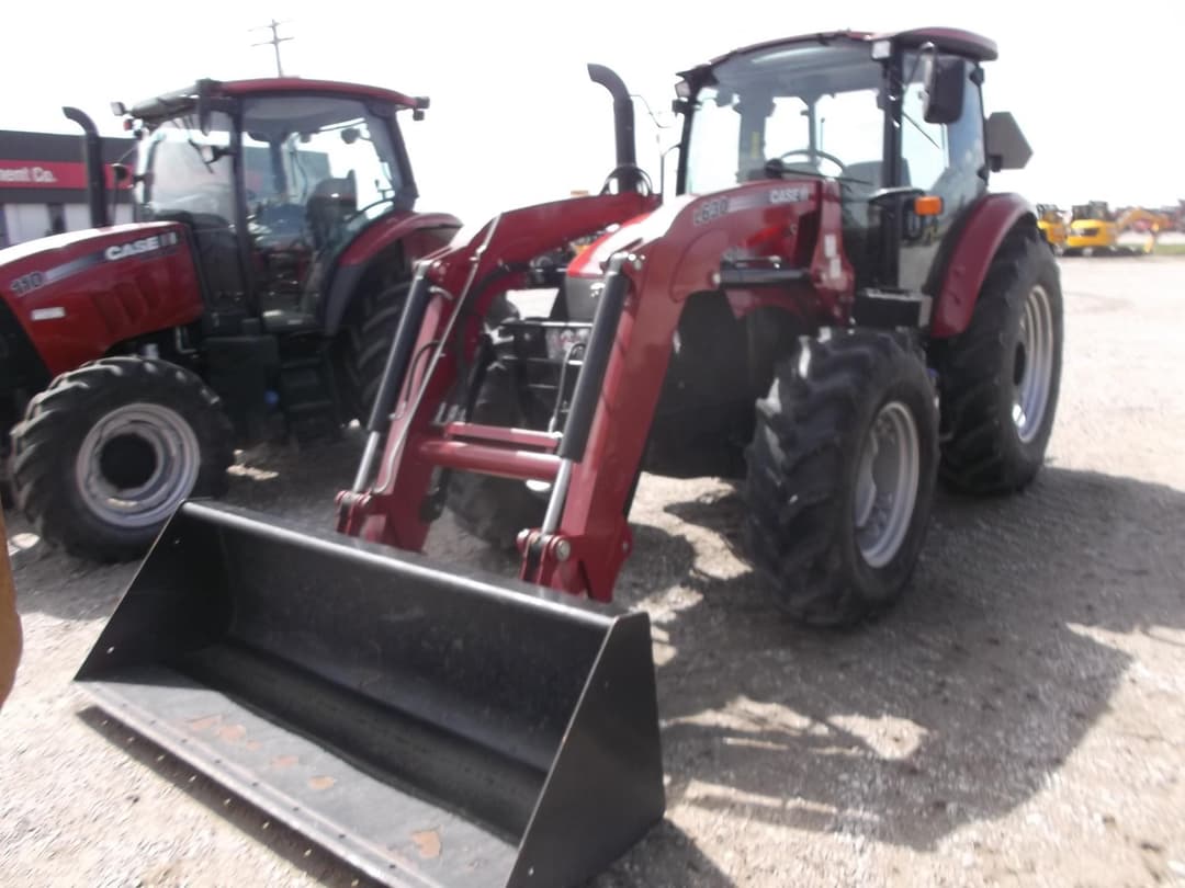 Image of Case IH Farmall 110C Primary image