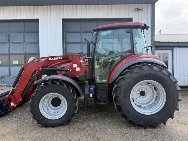Image of Case IH Farmall 110C equipment image 2
