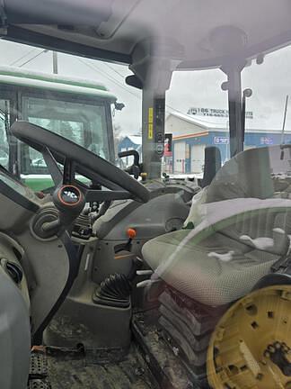 Image of Case IH Farmall 110C equipment image 4