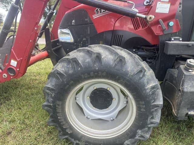 Image of Case IH Farmall 115A equipment image 1
