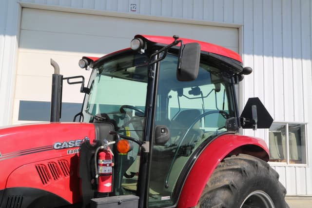 Image of Case IH Farmall 115A equipment image 2