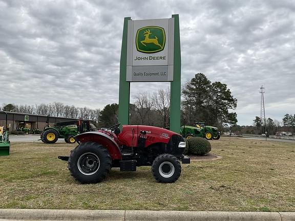 Image of Case IH Farmall 115A equipment image 2