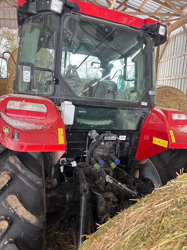 Image of Case IH Farmall 120C equipment image 3