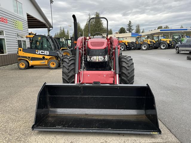 Image of Case IH Farmall 120C equipment image 2