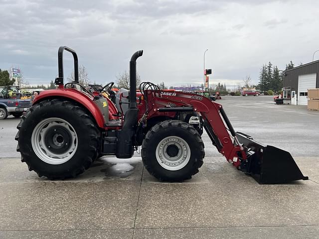 Image of Case IH Farmall 120C equipment image 4