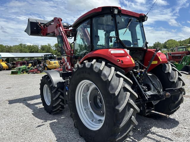 Image of Case IH Farmall 120C equipment image 4