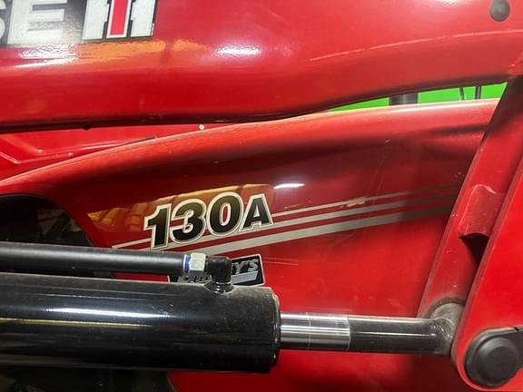 Image of Case IH Farmall 130A equipment image 4