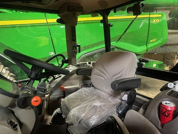 Image of Case IH Farmall 130A equipment image 3