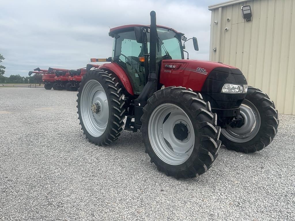 Image of Case IH Farmall 130A Image 0