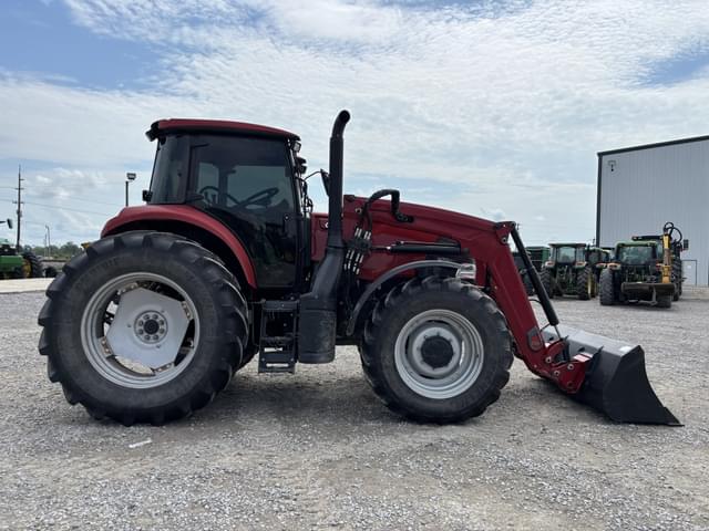 Image of Case IH Farmall 130A equipment image 4
