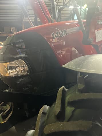 Main image Case IH Farmall 140A