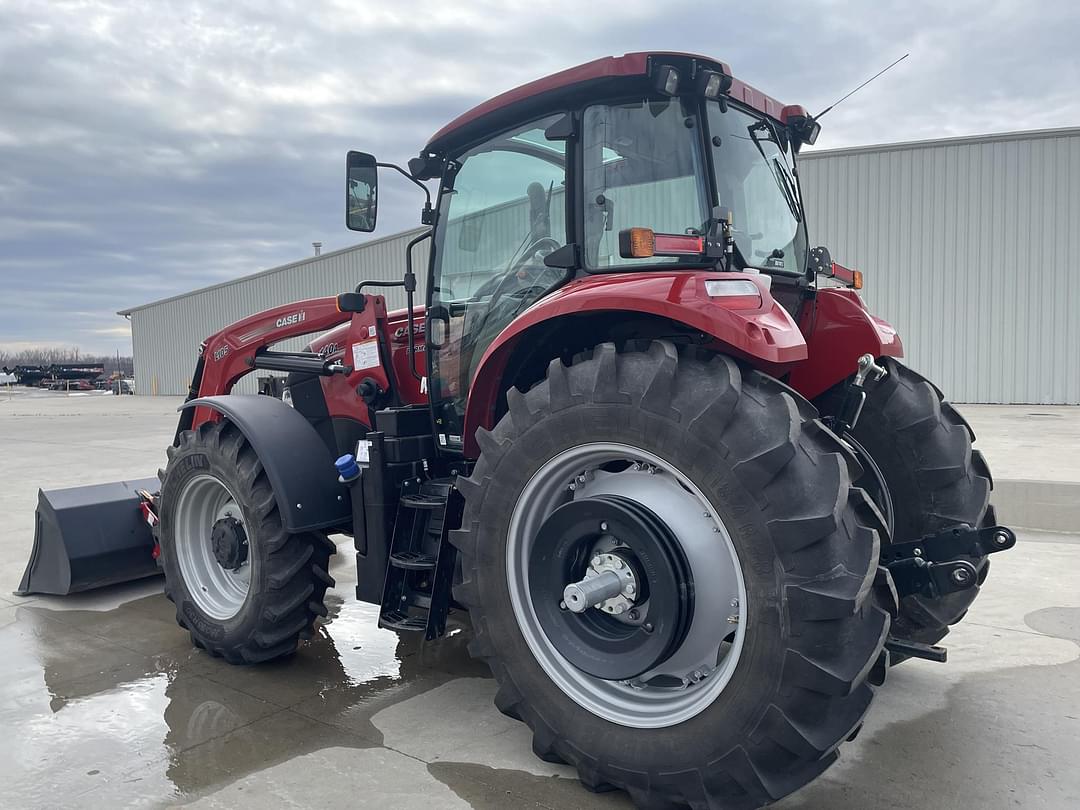 Image of Case IH Farmall 140A Primary image