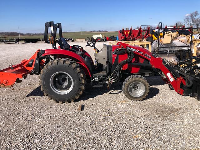 Image of Case IH Farmall 35C equipment image 1