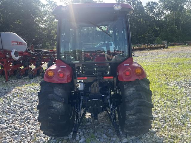 Image of Case IH Farmall 45C equipment image 4