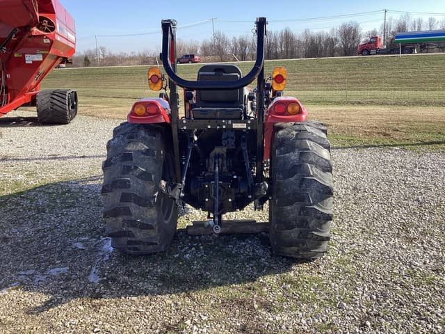 Image of Case IH Farmall 45C equipment image 3