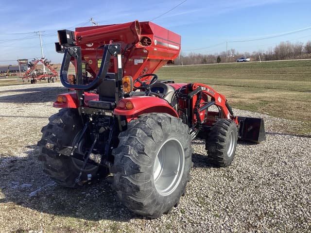 Image of Case IH Farmall 45C equipment image 2