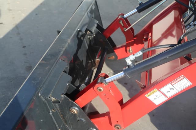 Image of Case IH Farmall 55C equipment image 4