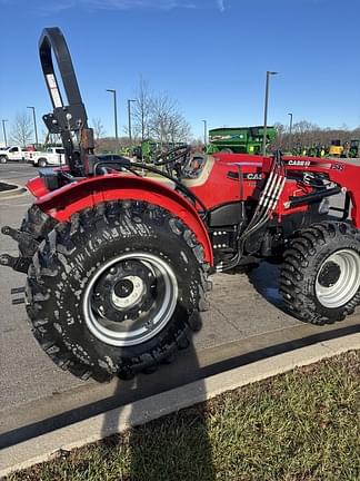 Image of Case IH Farmall 60A equipment image 2