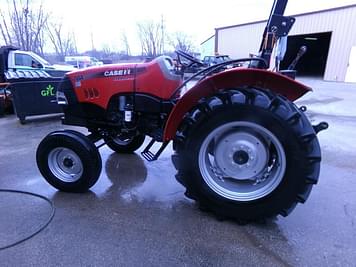 Main image Case IH Farmall 70A